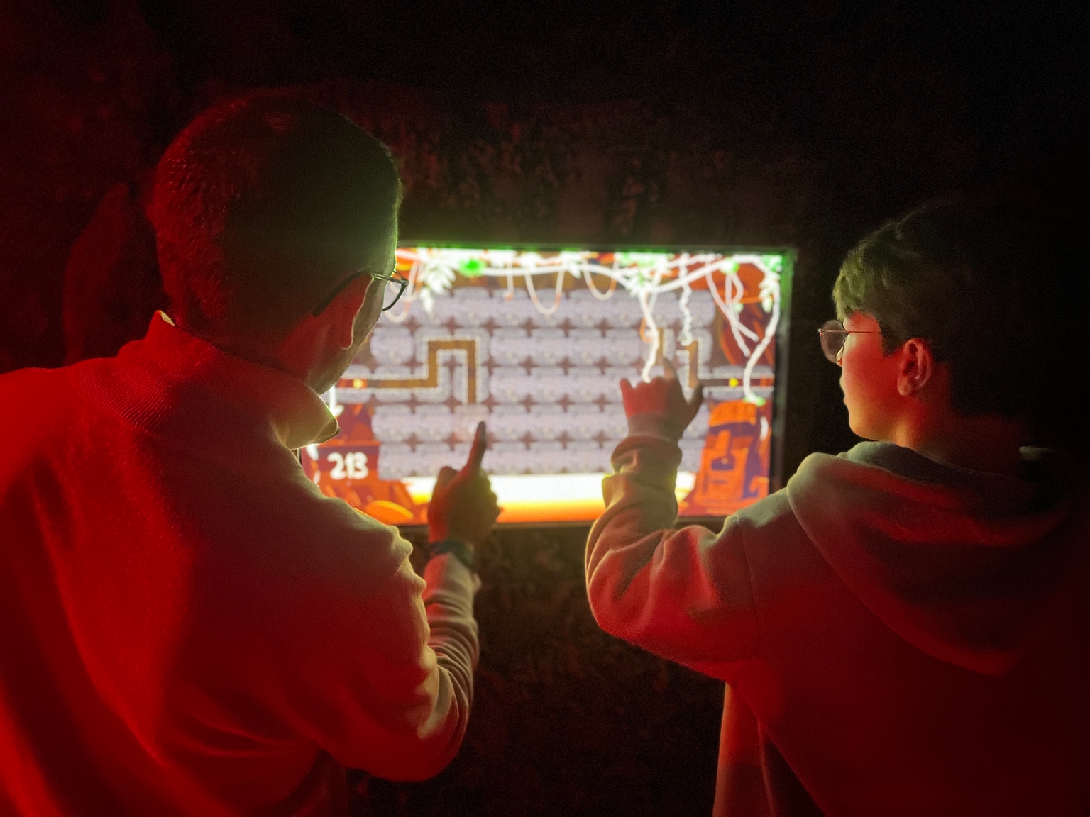 Cube Challenge Douai : Défis sensoriels & aventure immersive Team Square